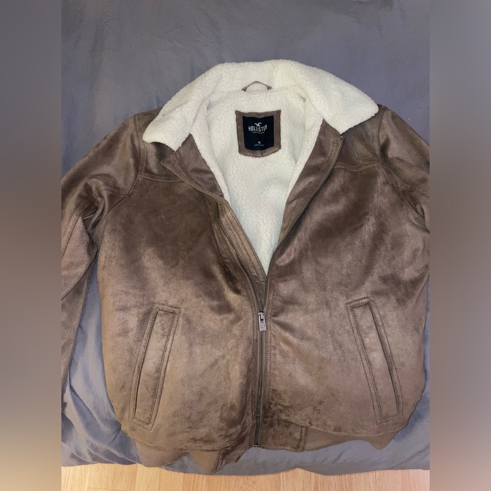 Hollister FAUX SHEARLING-LINED BOMBER JACKET